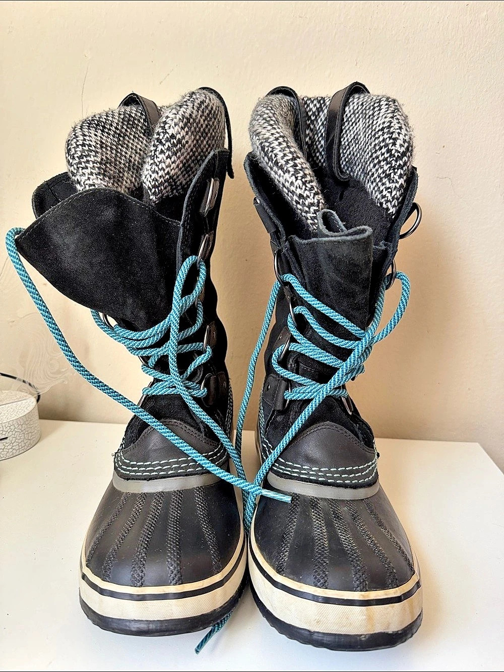 Sorel Joan of Arctic Knit II Winter Boot Knit II Winter Boots Black & White US 7